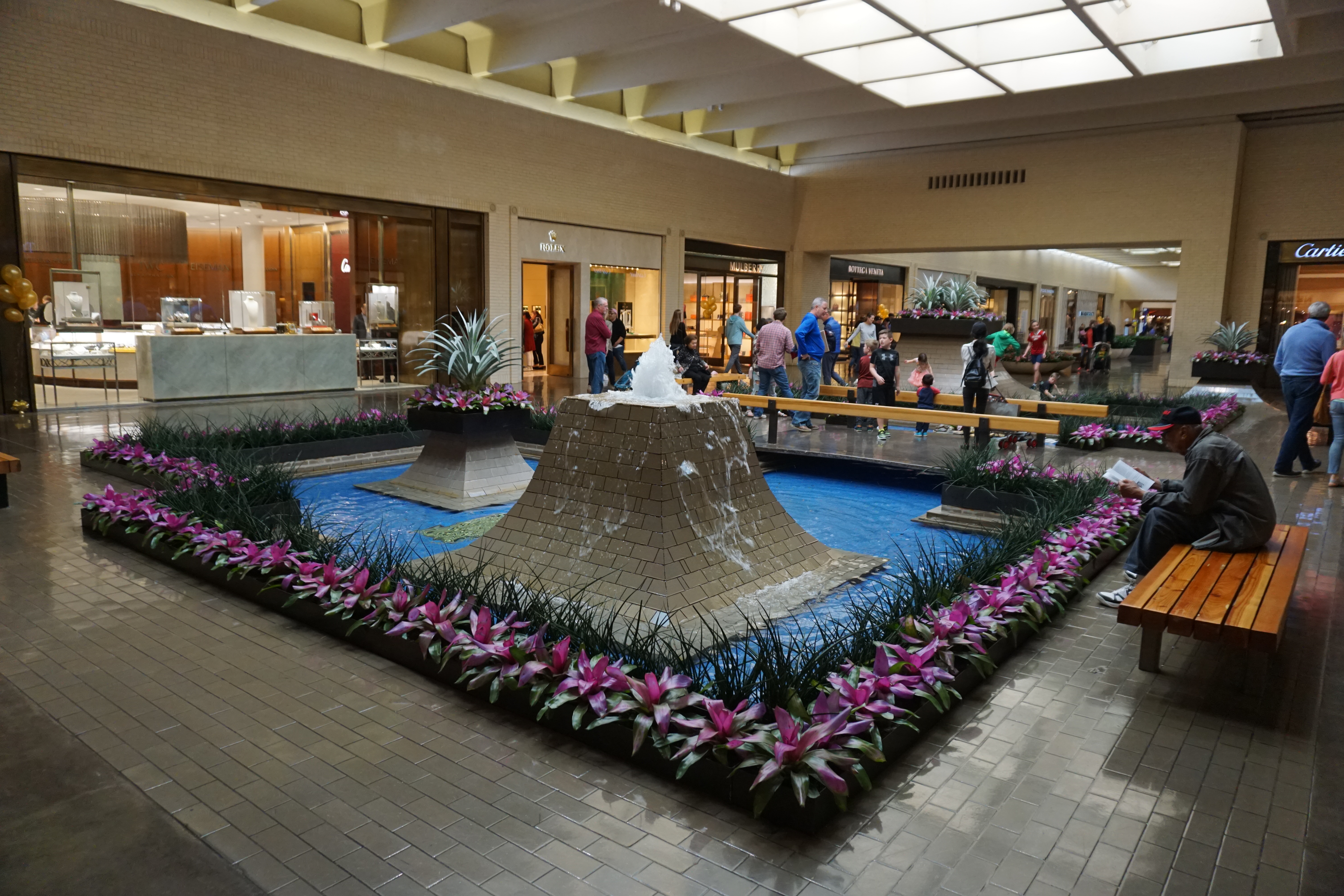 NorthPark Center - Dining & Events in Dallas, TX